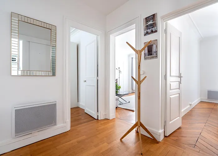 Big 2br Arc De Triomphe 4-6p Apartament