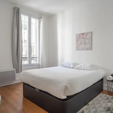 Apartament Big 2br Arc De Triomphe 4-6p