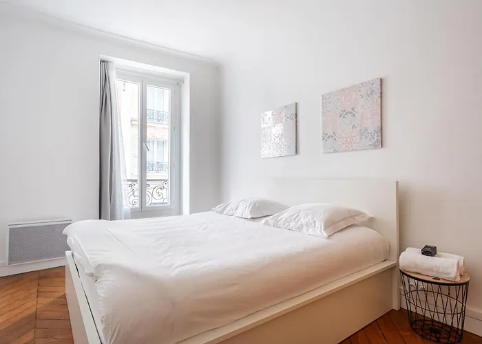 Big 2br Arc De Triomphe 4-6p Appartement Paris